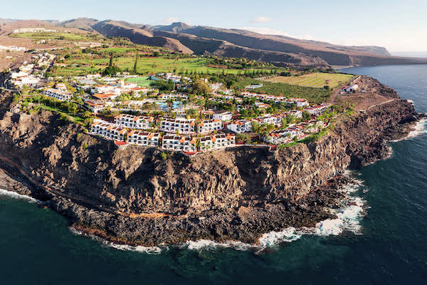 La Gomera - hotellet set oppefra med havet